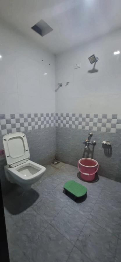 Hotel Jay Bhawani Ahmedabad Buitenkant foto